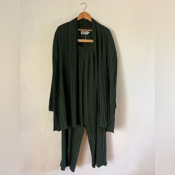 Vintage Howard Wolf Dallas Playset - Picture 1 of 7